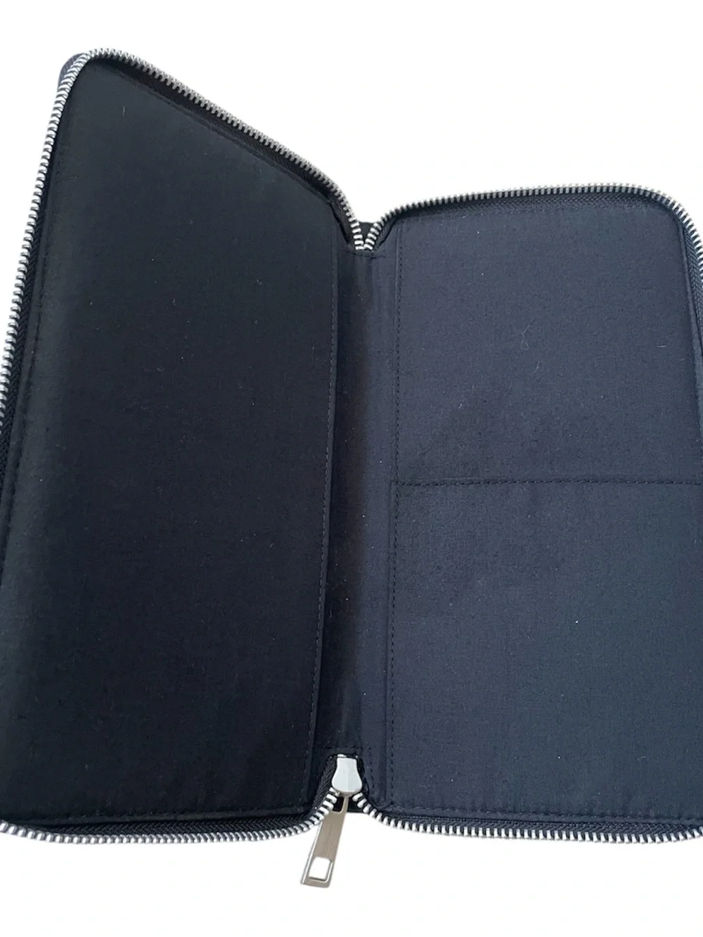 Marc Jacobs Black Leather Zip-Around Long Wallet